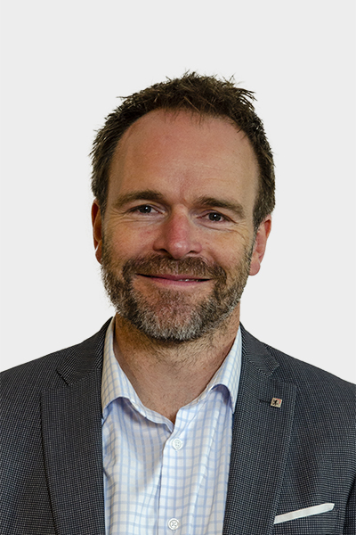 06-roger_nobs